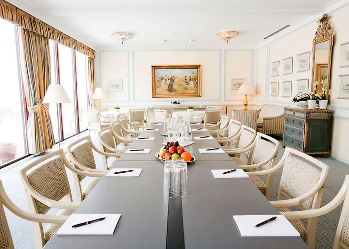 ヘッセレット ホテル ニュボー