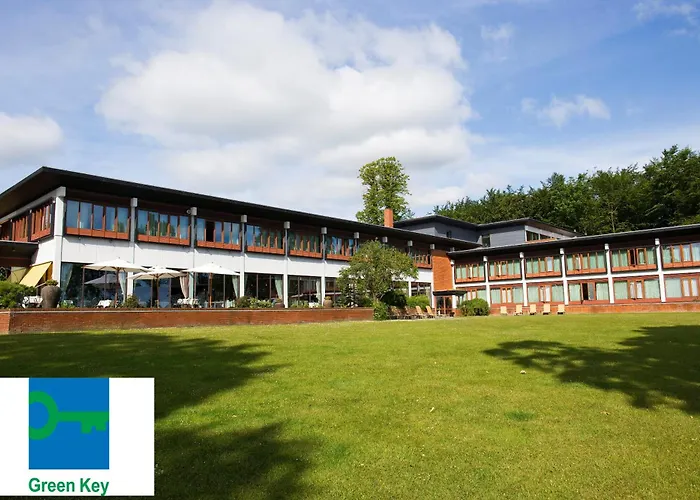 ヘッセレット 4* ニュボー